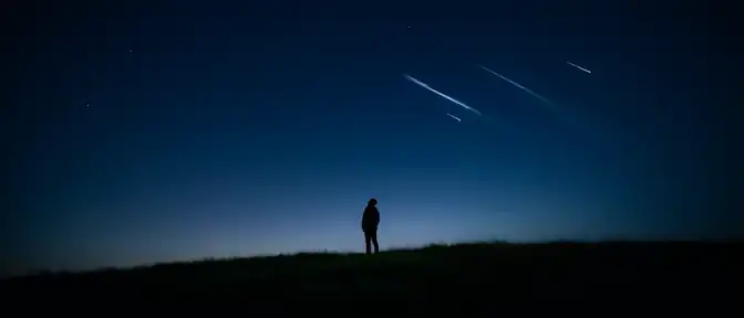 Звездный дождь в Крыму: стоит ли ждать метеорного пика в августе?